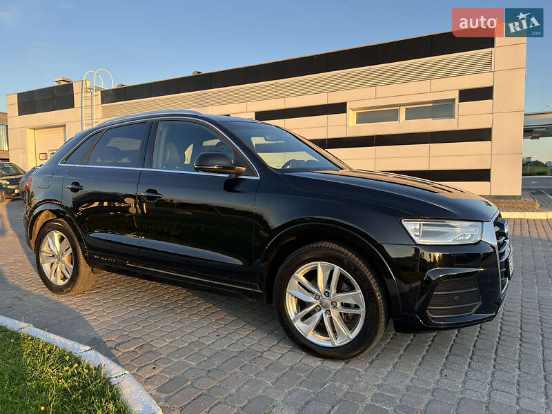 Внедорожник / Кроссовер Audi Q3 2016 в Львове