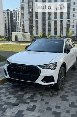 Позашляховик / Кросовер Audi Q3 2021 в Івано-Франківську