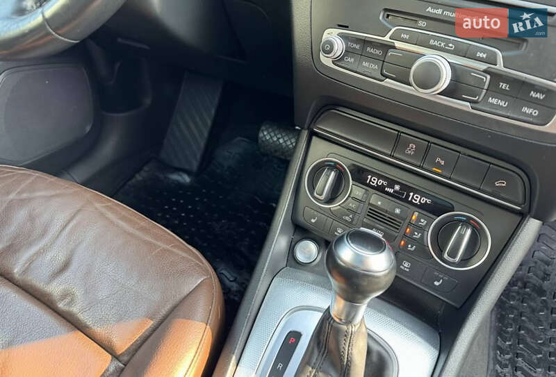 Внедорожник / Кроссовер Audi Q3 2015 в Ивано-Франковске