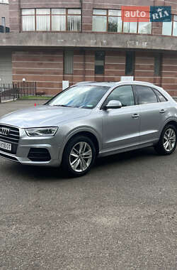 Внедорожник / Кроссовер Audi Q3 2015 в 