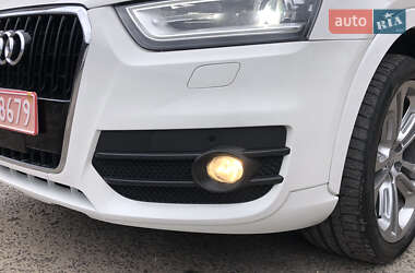 Внедорожник / Кроссовер Audi Q3 2015 в Львове