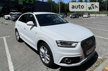 Внедорожник / Кроссовер Audi Q3 2013 в Киеве