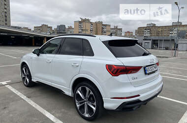 Внедорожник / Кроссовер Audi Q3 2020 в Киеве