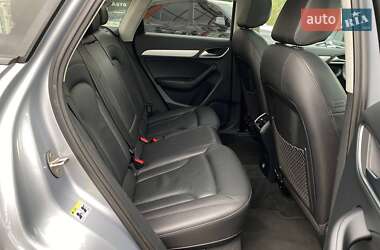 Внедорожник / Кроссовер Audi Q3 2017 в 