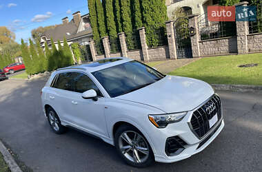 Внедорожник / Кроссовер Audi Q3 2021 в 