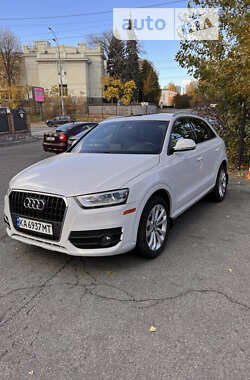 Позашляховик / Кросовер Audi Q3 2015 в Києві