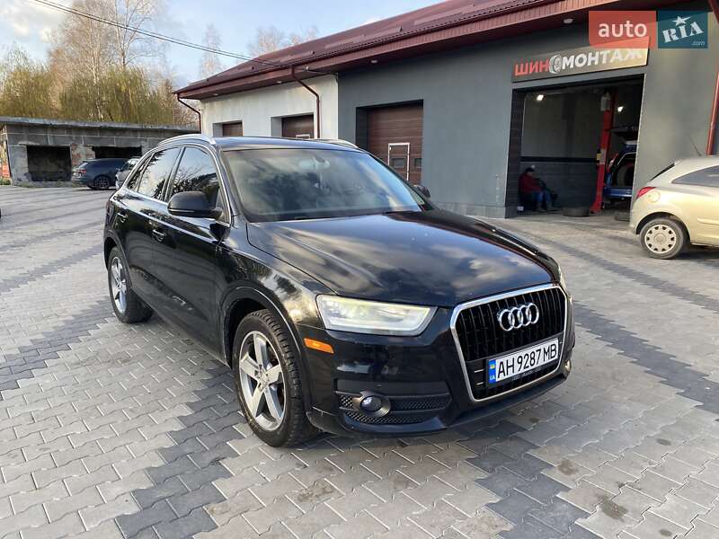 Позашляховик / Кросовер Audi Q3 2014 в Житомирі