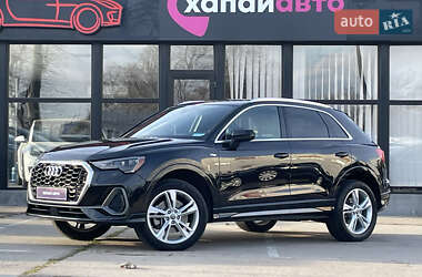 Внедорожник / Кроссовер Audi Q3 2020 в Киеве