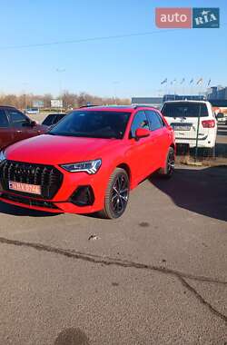 Внедорожник / Кроссовер Audi Q3 2023 в Львове