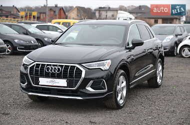 Внедорожник / Кроссовер Audi Q3 2020 в Луцке