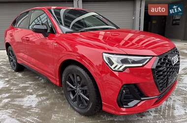 Позашляховик / Кросовер Audi Q3 2022 в Києві