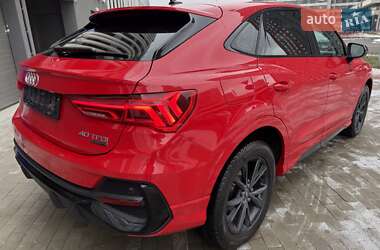 Позашляховик / Кросовер Audi Q3 2022 в Києві