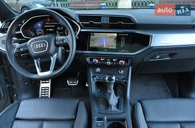 Внедорожник / Кроссовер Audi Q3 2020 в 