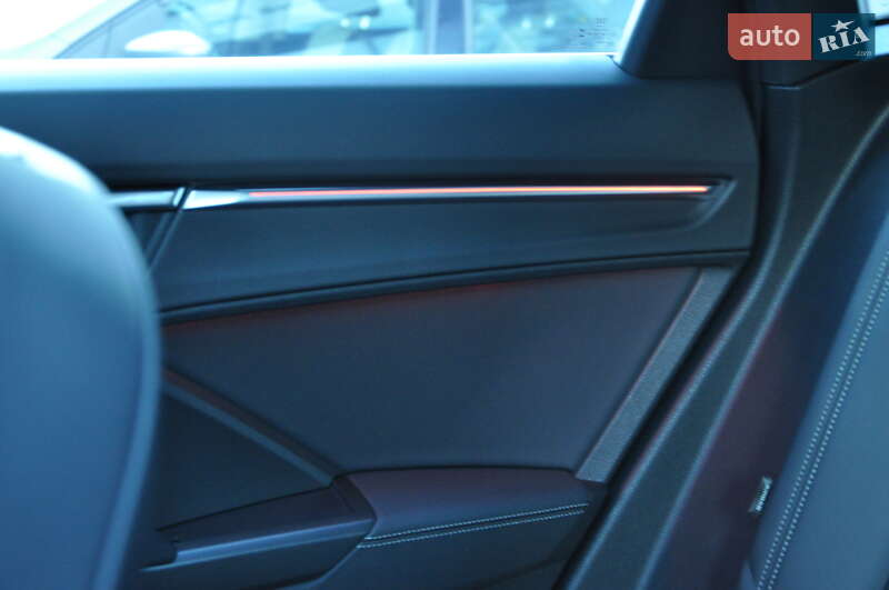 Внедорожник / Кроссовер Audi Q3 2020 в Одессе