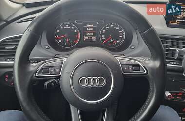 Внедорожник / Кроссовер Audi Q3 2015 в 