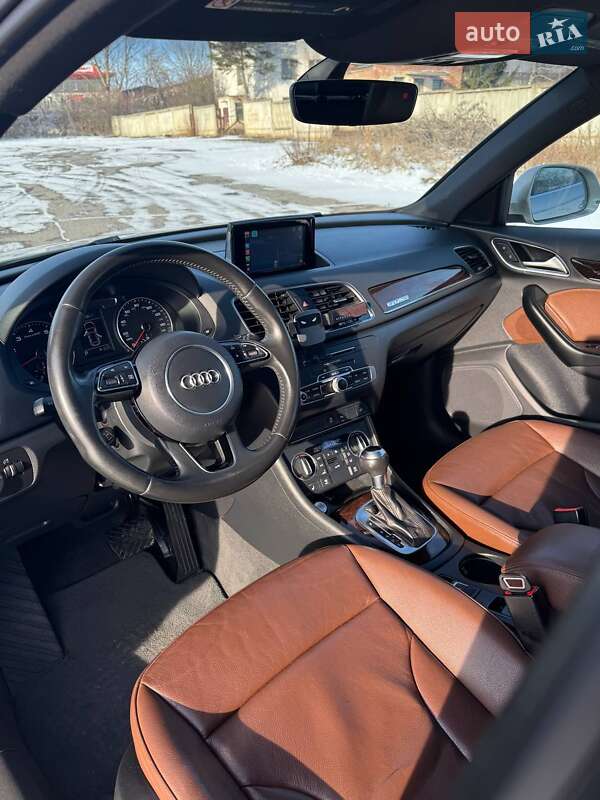 Внедорожник / Кроссовер Audi Q3 2015 в Тернополе