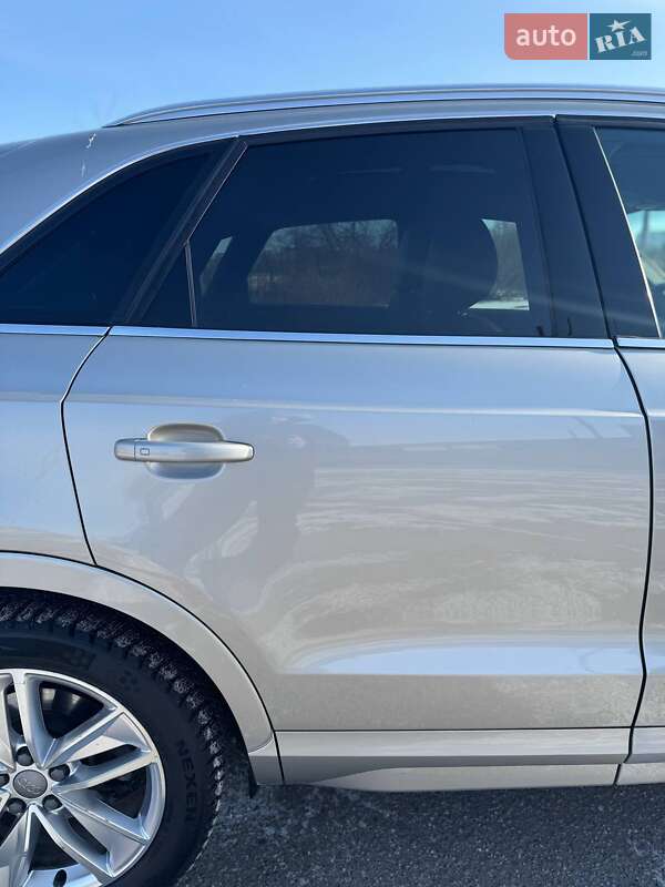 Внедорожник / Кроссовер Audi Q3 2015 в Тернополе