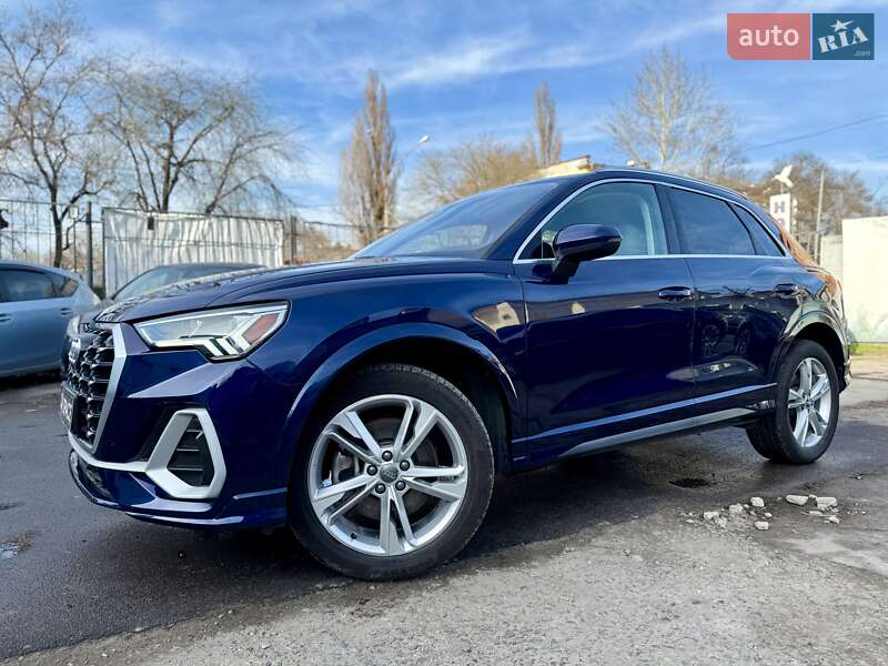 Позашляховик / Кросовер Audi Q3 2020 в Одесі