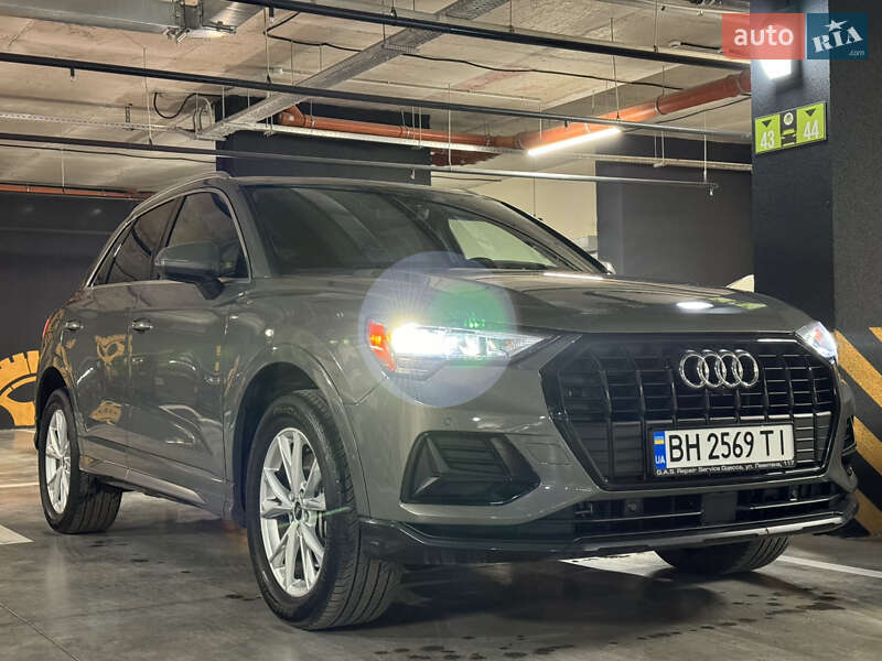 Позашляховик / Кросовер Audi Q3 2020 в Миколаєві