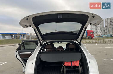 Позашляховик / Кросовер Audi Q3 2017 в 
