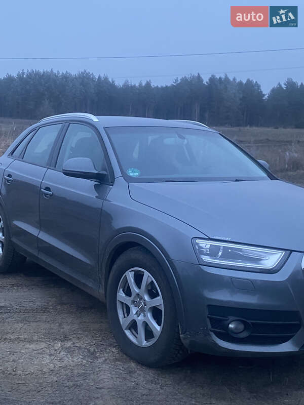 Позашляховик / Кросовер Audi Q3 2014 в Зарічному