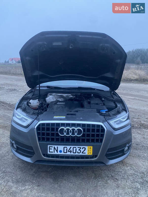 Позашляховик / Кросовер Audi Q3 2014 в Зарічному
