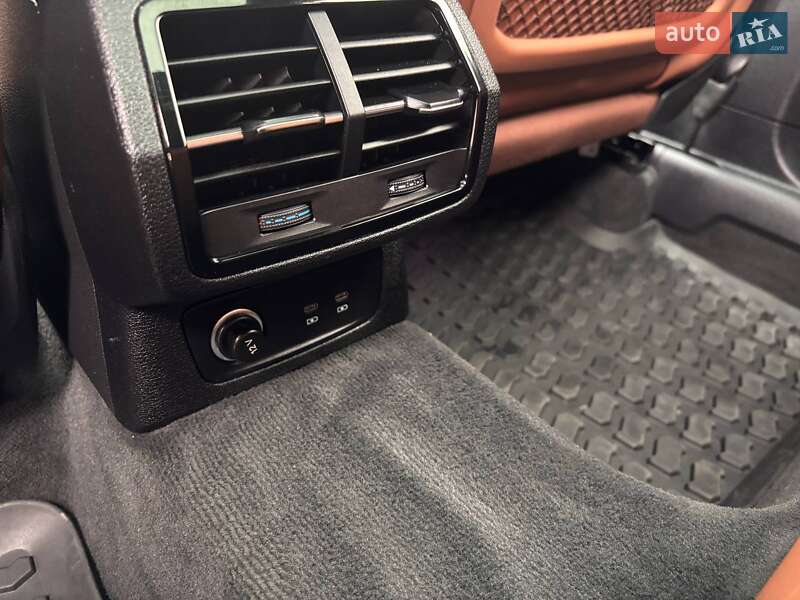 Внедорожник / Кроссовер Audi Q3 2022 в Львове фото 20 Внедорожник / Кроссовер Audi Q3 2022 в Львове