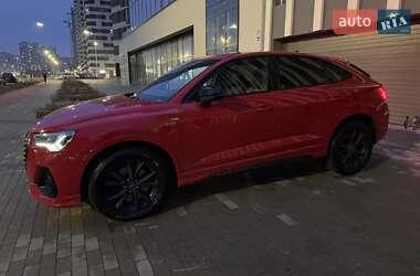 Позашляховик / Кросовер Audi Q3 2022 в Києві