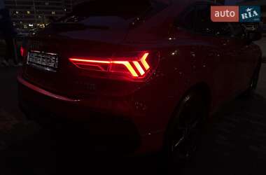 Позашляховик / Кросовер Audi Q3 2022 в Києві