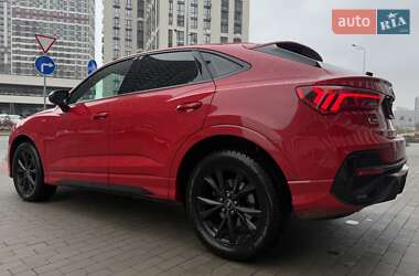 Позашляховик / Кросовер Audi Q3 2022 в Києві