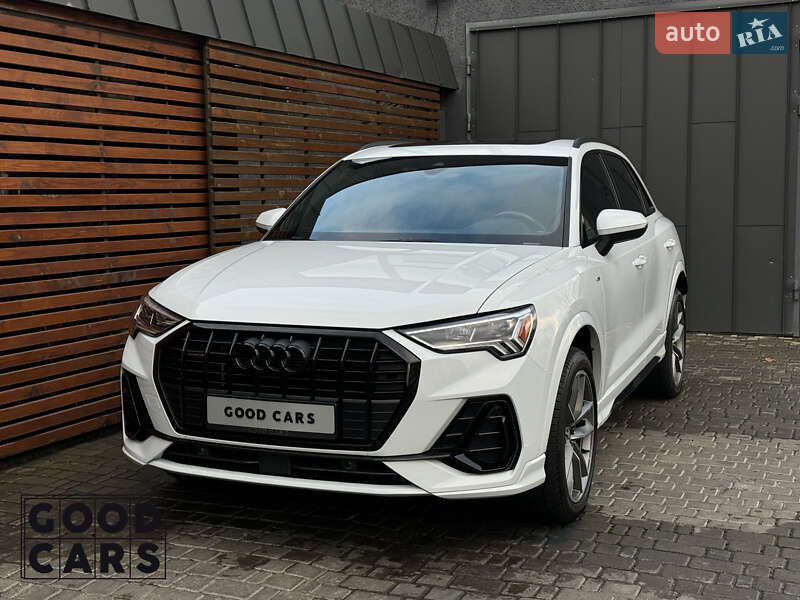 Позашляховик / Кросовер Audi Q3 2021 в Одесі