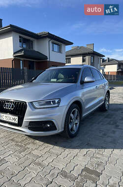 Внедорожник / Кроссовер Audi Q3 2015 в 
