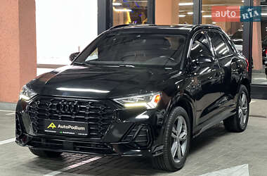 Внедорожник / Кроссовер Audi Q3 2019 в 