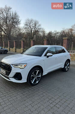 Внедорожник / Кроссовер Audi Q3 2019 в Одессе