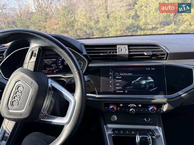 Внедорожник / Кроссовер Audi Q3 2020 в Одессе фото 12 Внедорожник / Кроссовер Audi Q3 2020 в Одессе
