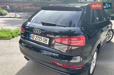 Внедорожник / Кроссовер Audi Q3 2016 в 