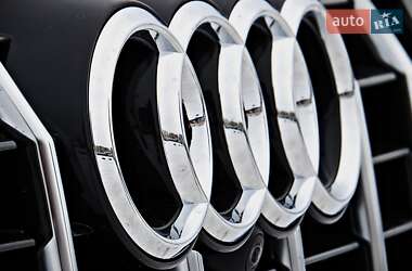 Внедорожник / Кроссовер Audi Q3 2022 в 