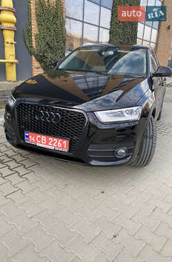 Внедорожник / Кроссовер Audi Q3 2015 в Черновцах