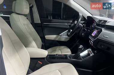 Внедорожник / Кроссовер Audi Q3 2019 в 