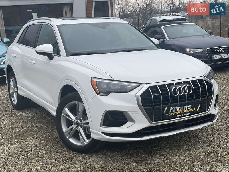 Внедорожник / Кроссовер Audi Q3 2021 в Стрые