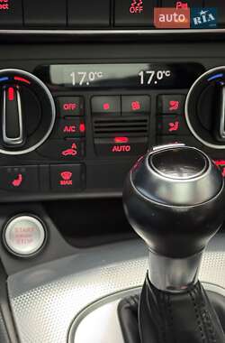 Внедорожник / Кроссовер Audi Q3 2015 в 