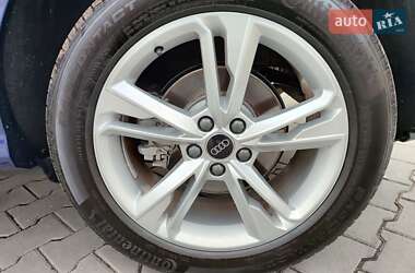 Внедорожник / Кроссовер Audi Q3 2024 в 