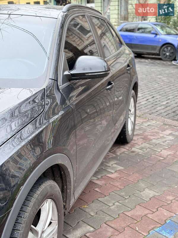 Внедорожник / Кроссовер Audi Q3 2013 в Одессе