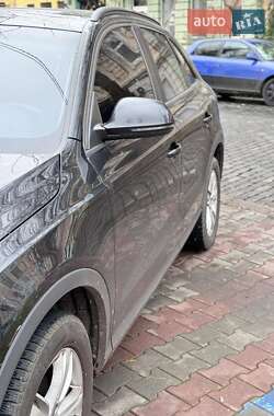 Внедорожник / Кроссовер Audi Q3 2013 в 