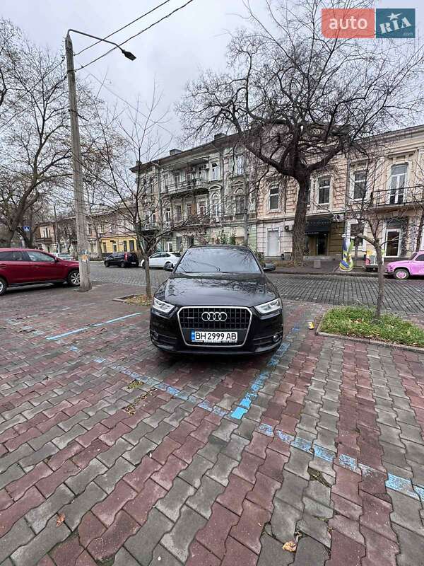 Внедорожник / Кроссовер Audi Q3 2013 в Одессе