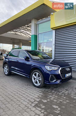 Позашляховик / Кросовер Audi Q3 2020 в Львові