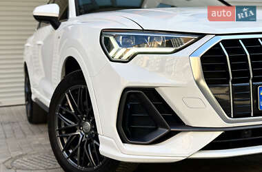 Внедорожник / Кроссовер Audi Q3 2021 в Житомире