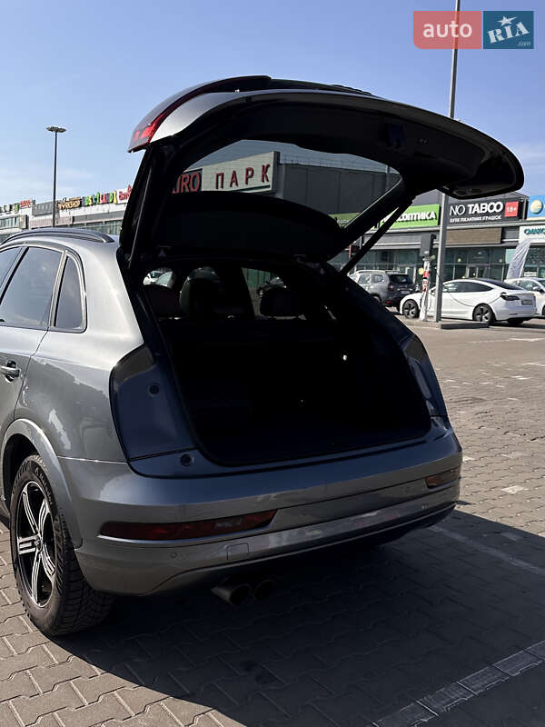 Внедорожник / Кроссовер Audi Q3 2015 в Киеве фото 10 Внедорожник / Кроссовер Audi Q3 2015 в Киеве