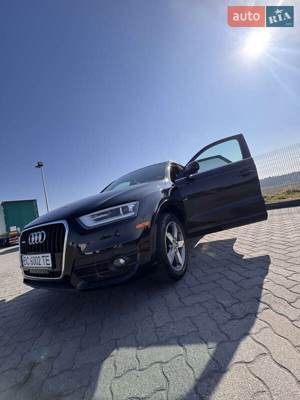 Внедорожник / Кроссовер Audi Q3 2015 в Рава-Русской