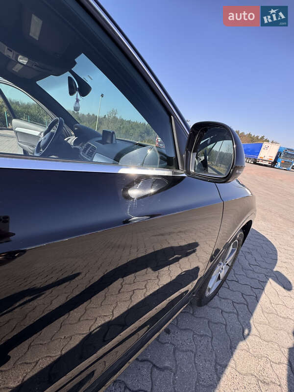 Внедорожник / Кроссовер Audi Q3 2015 в Рава-Русской фото 11 Внедорожник / Кроссовер Audi Q3 2015 в Рава-Русской